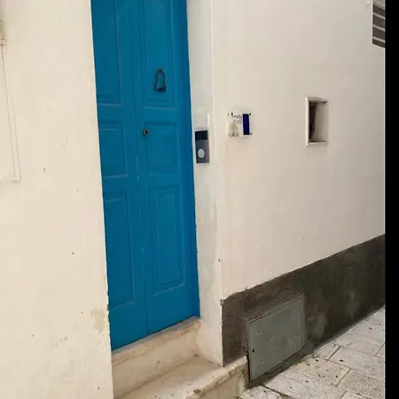 Porta Blu Apulia *