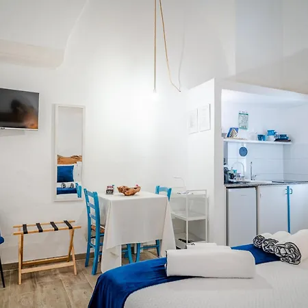 Porta Blu Apulia *